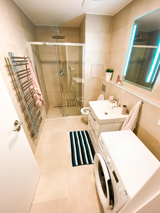 Apartamento Lovely Apartment, Free Parking 1,55 Hight *